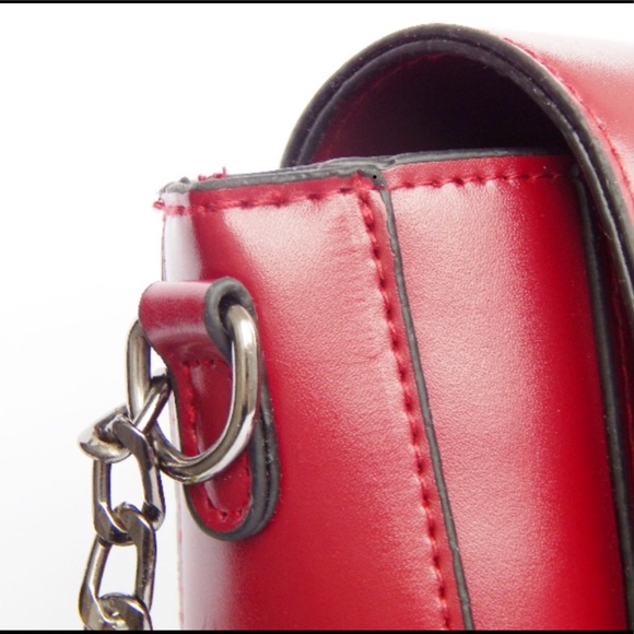 ❗️Moving SALE FINAL❗️ Vegan Leather Purse - Picture 4 of 8